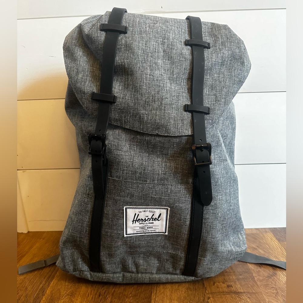Herschel Backpack. Raven crosshatch/black rubber.